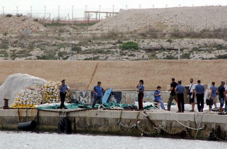 Equipes buscam resgatar corpos ap&oacute;s naufr&aacute;gi  na ilha italiana de Lampedusa