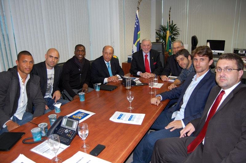 Jogadores se reuniram com dirigentes da CBF