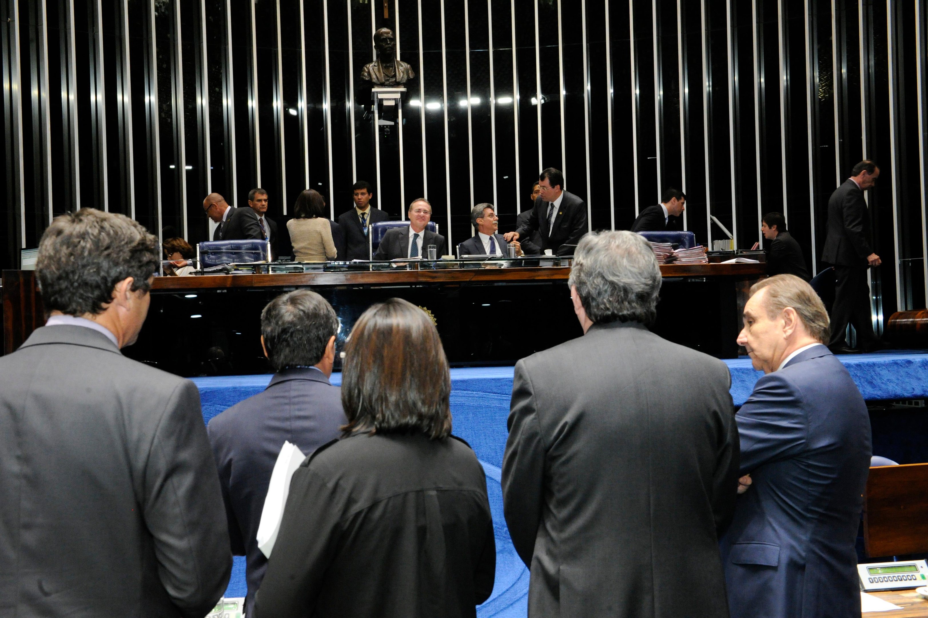 Senado aprova projeto de lei que dificulta cria&ccedil;&atilde;o de partidos