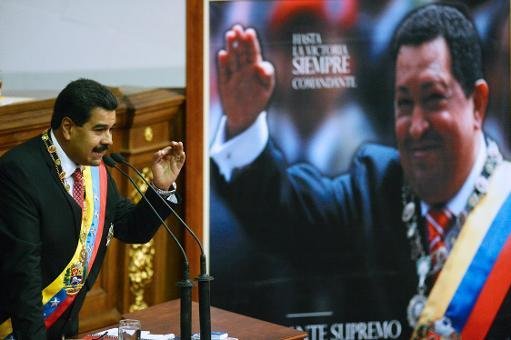 Maduro pressiona Congresso da Venezuela em busca de superpoderes