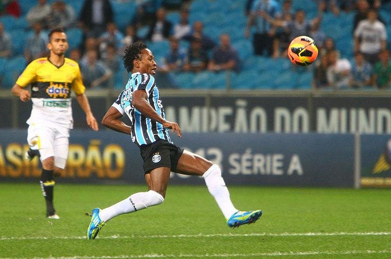 Meia Z&eacute; Roberto come&ccedil;a a partida pelo Campeonato Brasileir&atilde;o