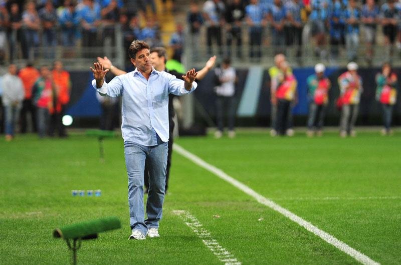 Renato elogiou atua&ccedil;&atilde;o do Gr&ecirc;mio e lamentou erros na defesa