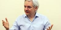 Assange chama filme sobre WikiLeaks de grande soneca geriátrica