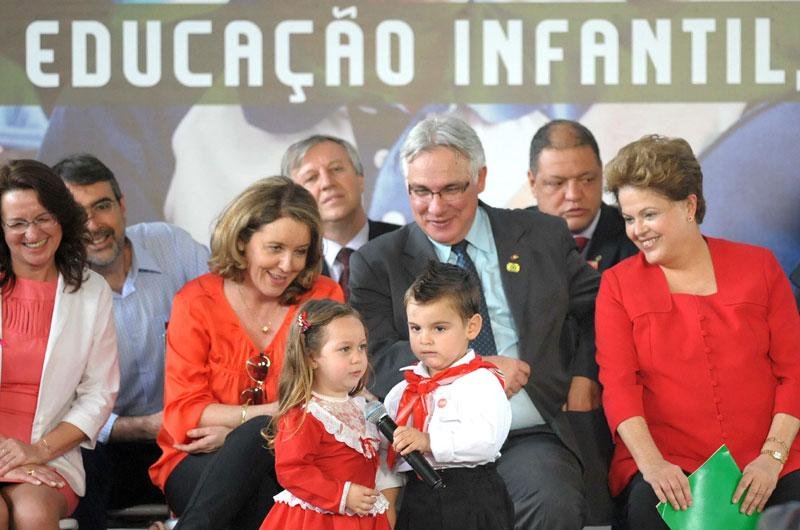 Presidente disse que Brasil come&ccedil;a a "atacar desigualdade" nas cresces e pr&eacute;-escolas