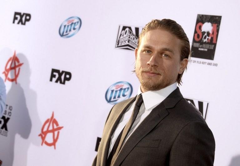 Charlie Hunnam, de 33 anos, desistiu do papel de Christian Grey 