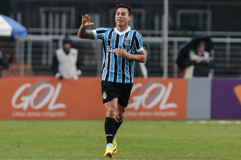 Vargas interessa ao Santos