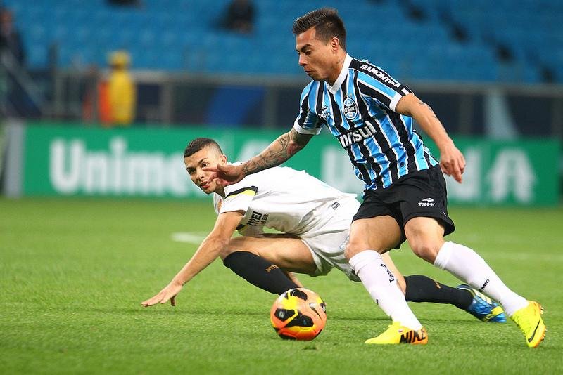 Gr&ecirc;mio estuda buscar Vargas ap&oacute;s jogo do Chile