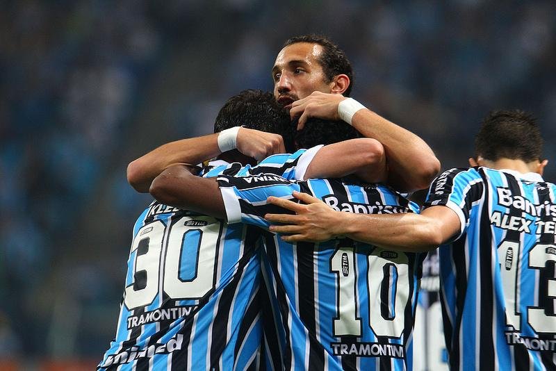 Gr&ecirc;mio tentar&aacute; vit&oacute;ria contra Corinthians nesta quarta-feira
