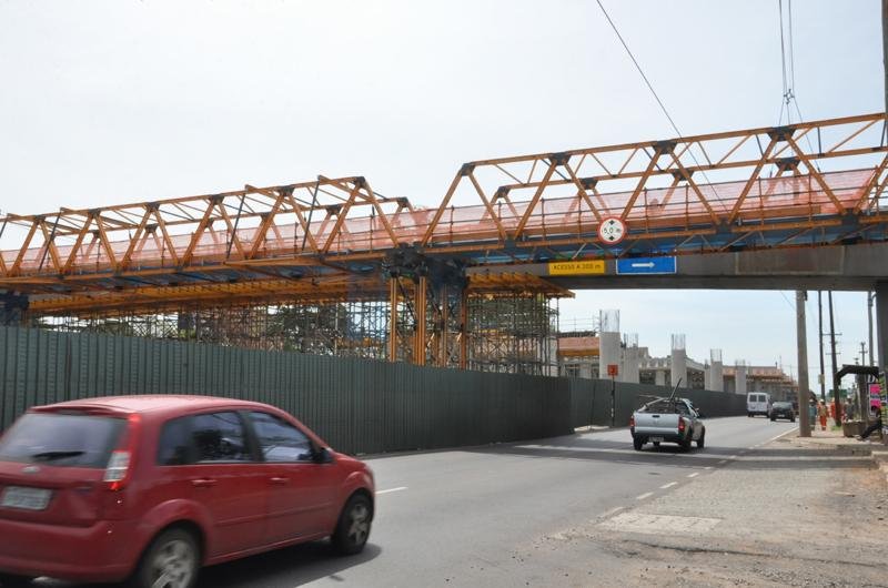 Liberada passarela sobre BR 116, em Sapucaia do Sul