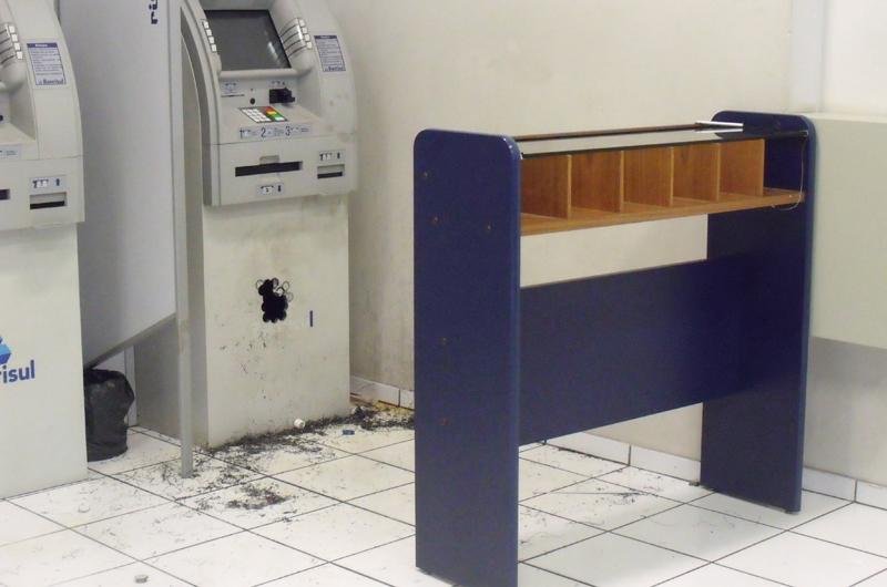 Caixa eletr&ocirc;nico &eacute; arrombado em Passo Fundo