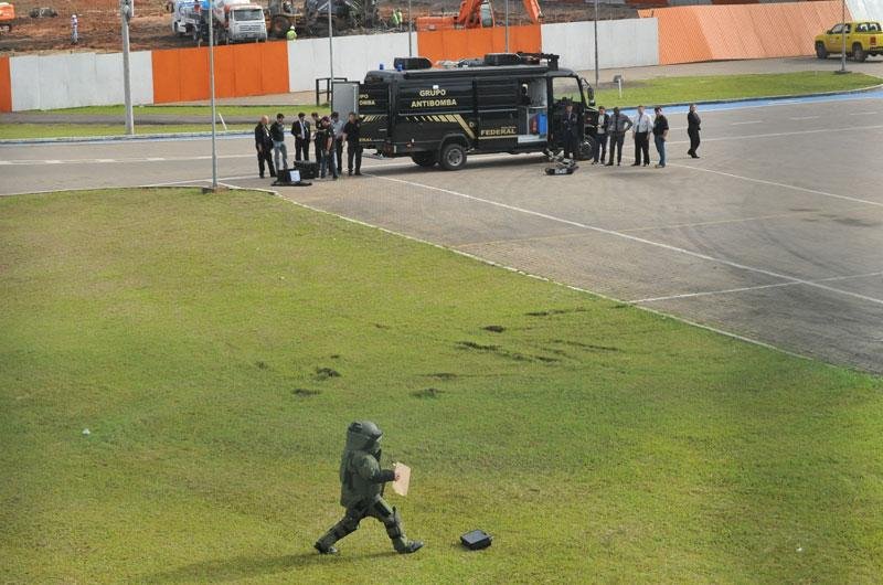PF faz simula&ccedil;&atilde;o antibomba no Aeroporto Salgado Filho