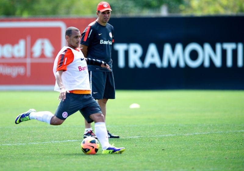 T&eacute;cnico fez mist&eacute;rio no treino desta sexta