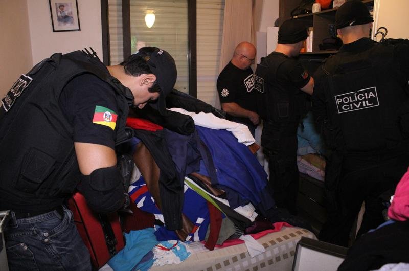 Seis suspeitos foram presos na a&ccedil;&atilde;o da Pol&iacute;cia Civil 