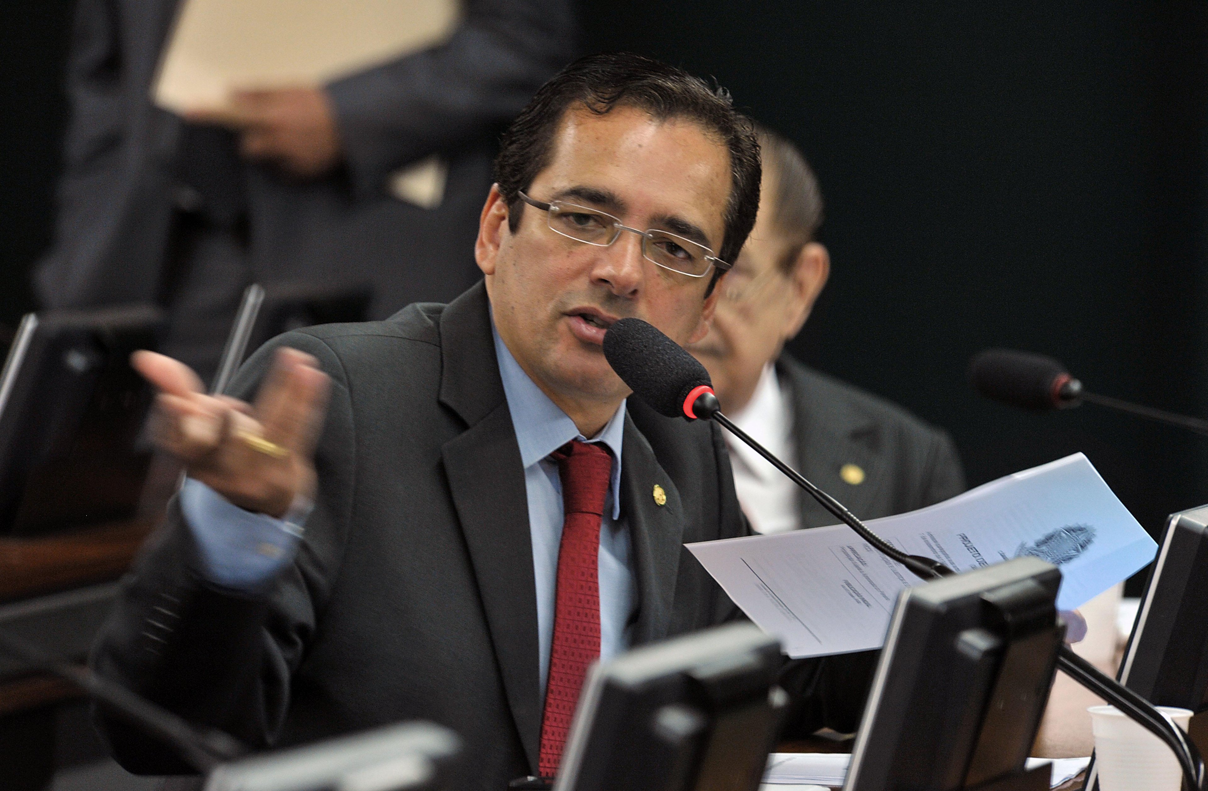 A coordena&ccedil;&atilde;o dos trabalhos ficar&aacute; &agrave; cargo do deputado Prot&oacute;genes Queiroz (PC do B-SP)