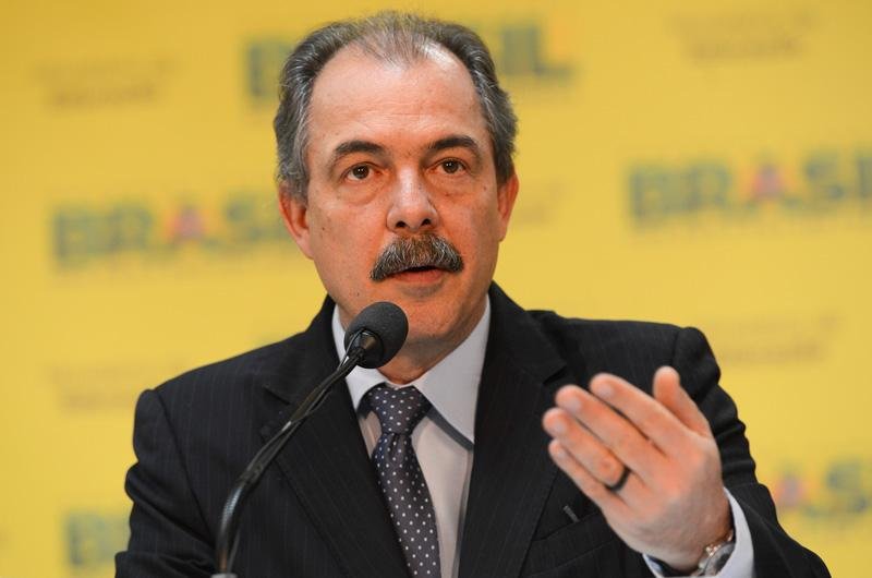 Mercadante brincou com a medida ao comparar com a espionagem dos EUA