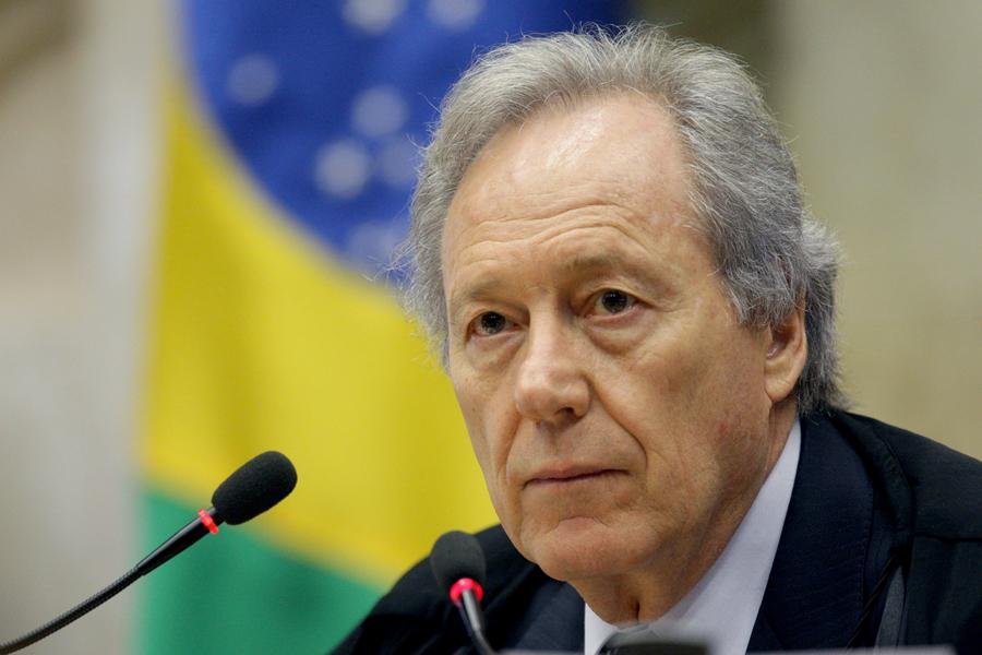 Lewandowski diz que n&atilde;o h&aacute; data para fim do mensal&atilde;o