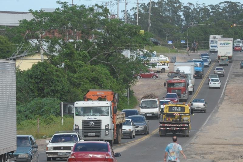 Protesto provocou congestionamento em Viam&atilde;o