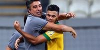 Brasil enfrenta o México nas quartas