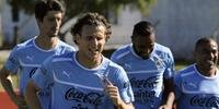 Forlán tenta ajudar Uruguai a se classificar para a Copa do Mundo