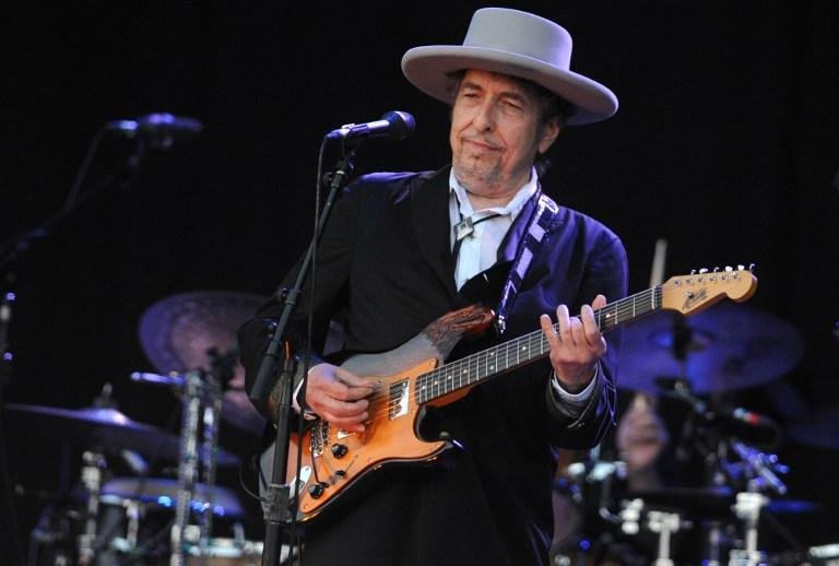 Pol&ecirc;mica guitarra de Bob Dylan ser&aacute; leiloada em dezembro