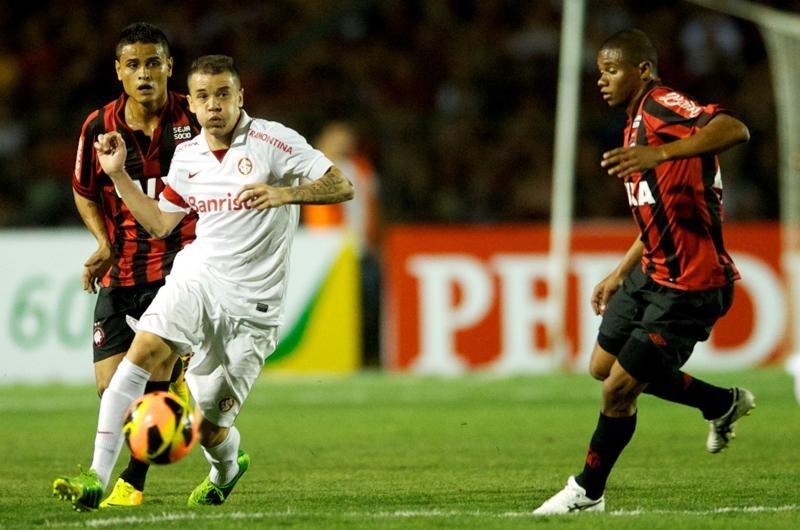Inter visita Atl&eacute;tico-PR no fim de semana