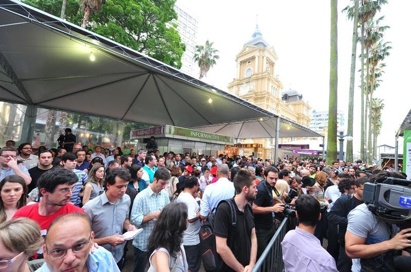 Bom p&uacute;blico assistiu &agrave; abertura do evento