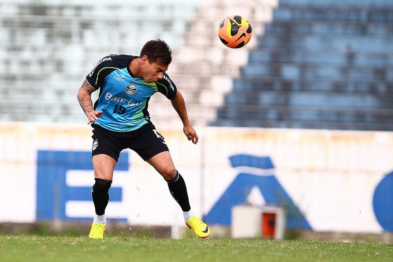 Atacante deve desfalcar o Gr&ecirc;mio em duas rodadas da reta final do Brasileir&atilde;o