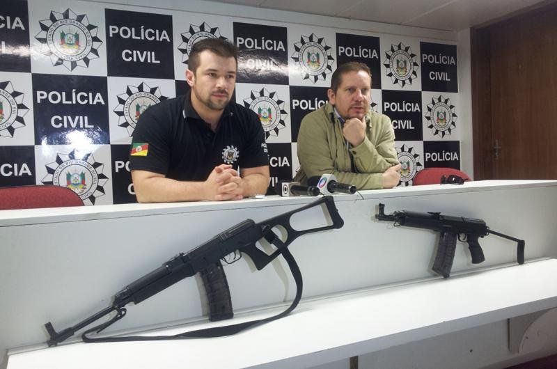Fuzis, de fabrica&ccedil;&atilde;o da Rep&uacute;blica Tcheca, foram encontrados embaixo de uma cama