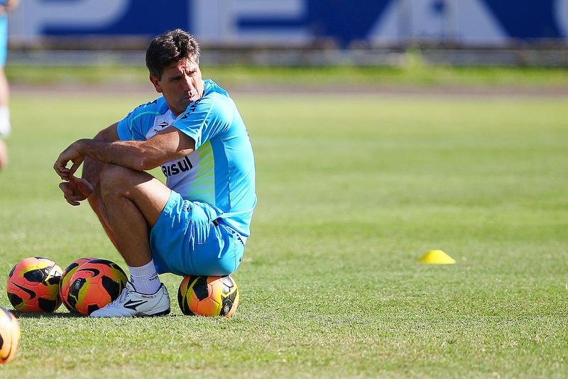 Treino fechado deve definir time do Gr&ecirc;mio para jogo decisivo 