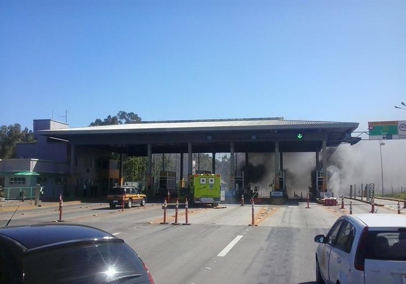 Grupo ligado ao MST realizou protesto no km 510 da BR 116