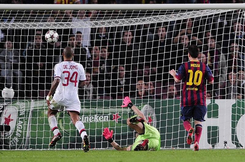 Messi desencanta e Bar&ccedil;a bate Milan por 3 a 1