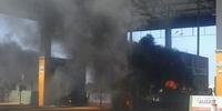 Após protesto, grupo que incendiou cabine de pedágio é liberado