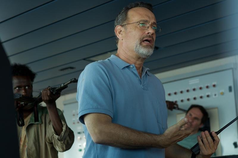 Tom Hanks no filme `Capit&atilde;o Phillips&acute;, do diretor Paul Greengrass, traz hist&oacute;ria baseada em fatos reais