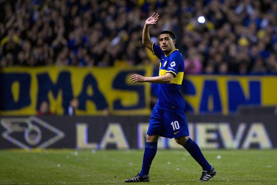 Obra desvenda intimidades do craque do Boca Juniors e aborda algumas pol&ecirc;micas da carreira de Riquelme