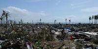 Tufão Haiyan deixou 10 mil mortos nas Filipinas, dizem autoridades