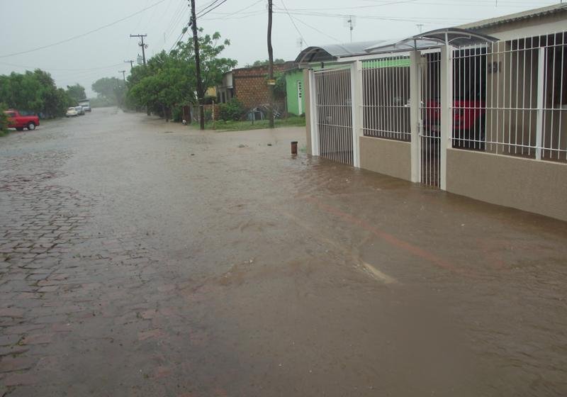 Chuva provocou alagamentos em pelo menos 30 moradias Alegrete