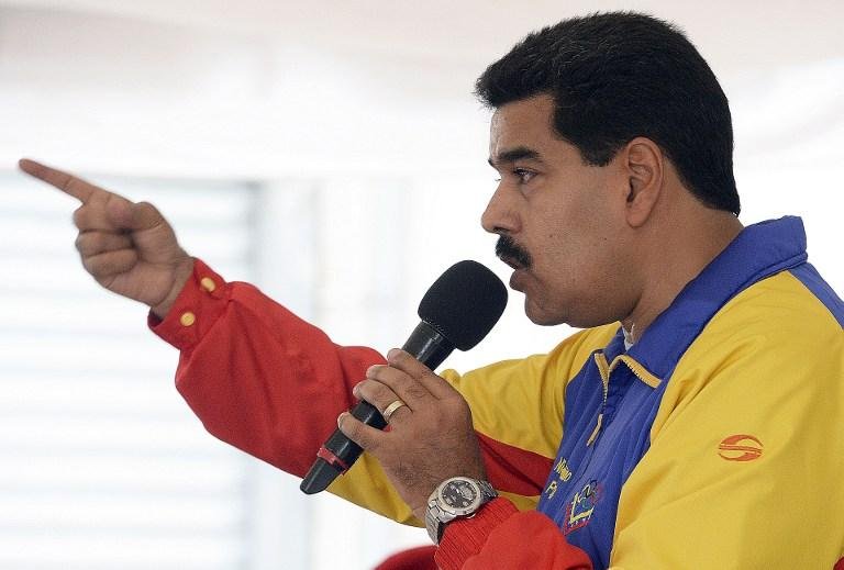 Maduro limitar&aacute; lucros de empresas e ampliar&aacute; baixa de pre&ccedil;os