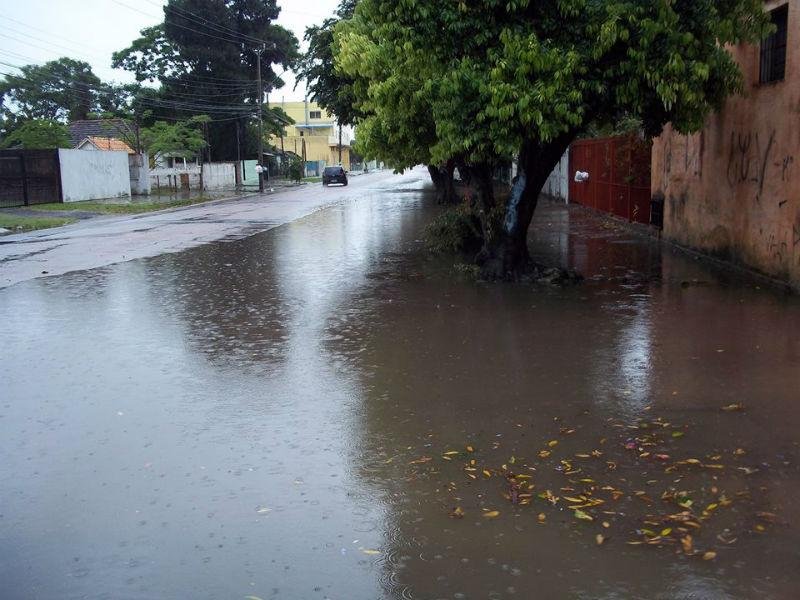 Bairros &agrave;s margens de rios e arroios s&atilde;o os mais prejudicados