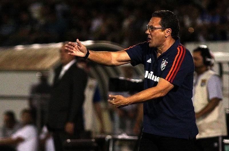 Fluminense demite o t&eacute;cnico Vanderlei Luxemburgo
