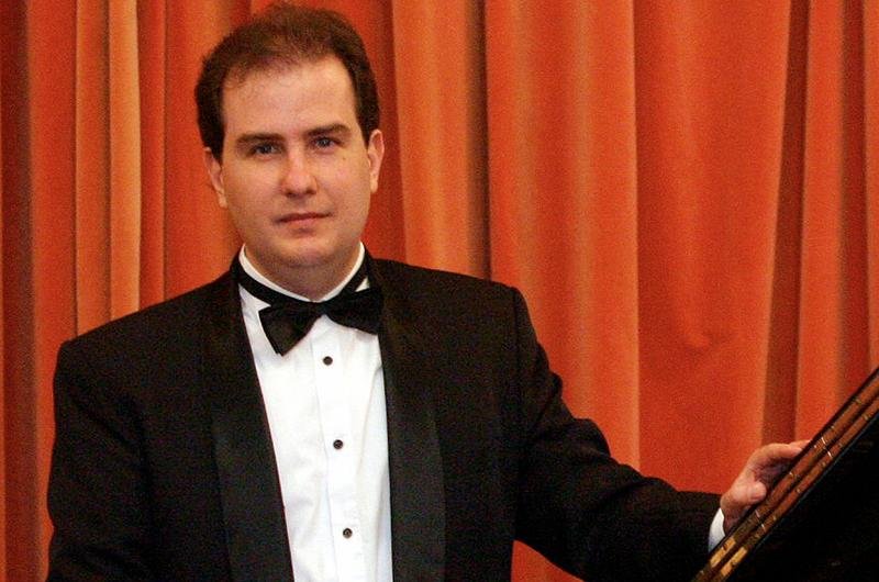 Alexandre Dossin &eacute; o convidado do concerto da Ospa, nesta ter&ccedil;a-feira