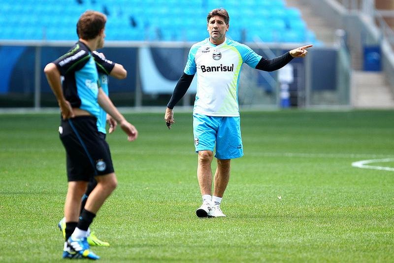 Novo treino fechado deve encaminhar Gr&ecirc;mio contra Vasco