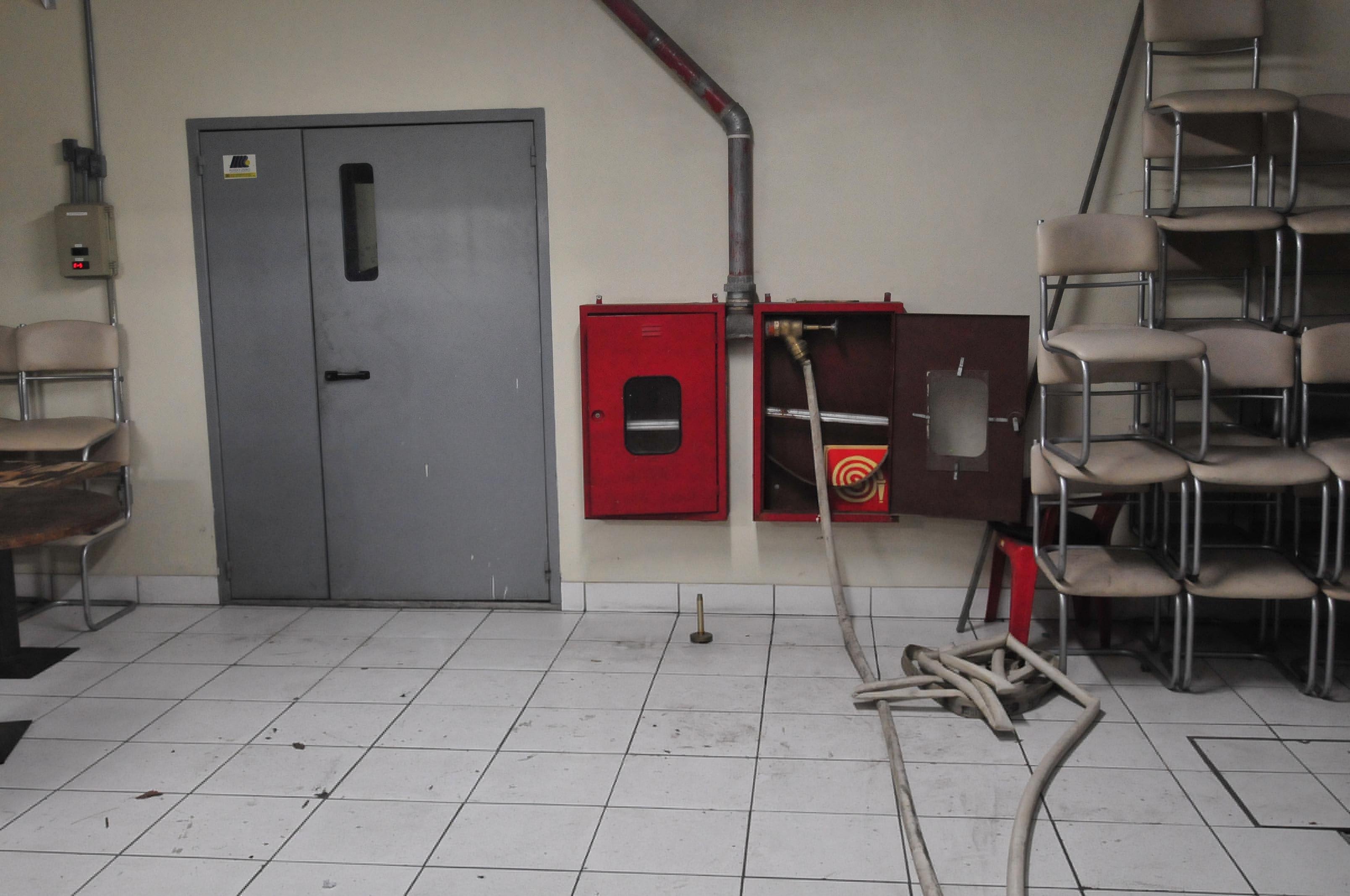 Inc&ecirc;ndio come&ccedil;ou ap&oacute;s um curto-circuito em um ventilador