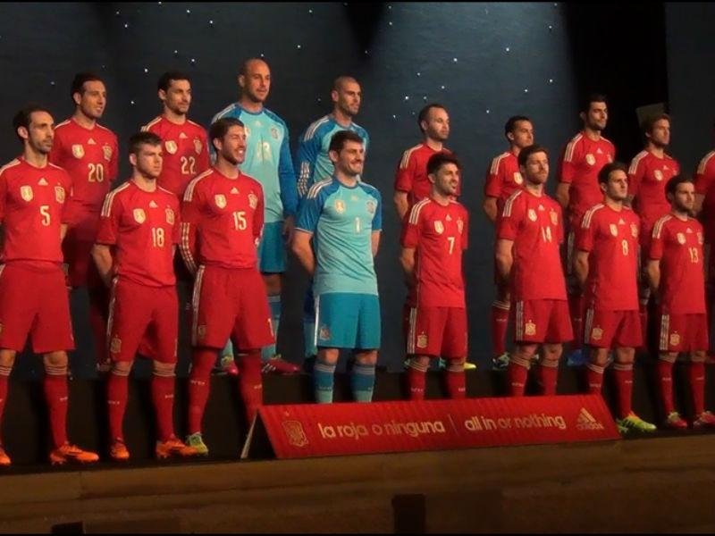 Espanha defende o t&iacute;tulo mundial do Brasil