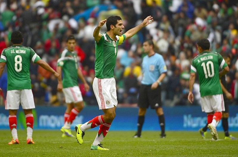 M&eacute;xico goleia Nova Zel&acirc;ndia e fica perto da Copa