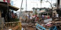 Tufão deixou mais de 10 mil mortos