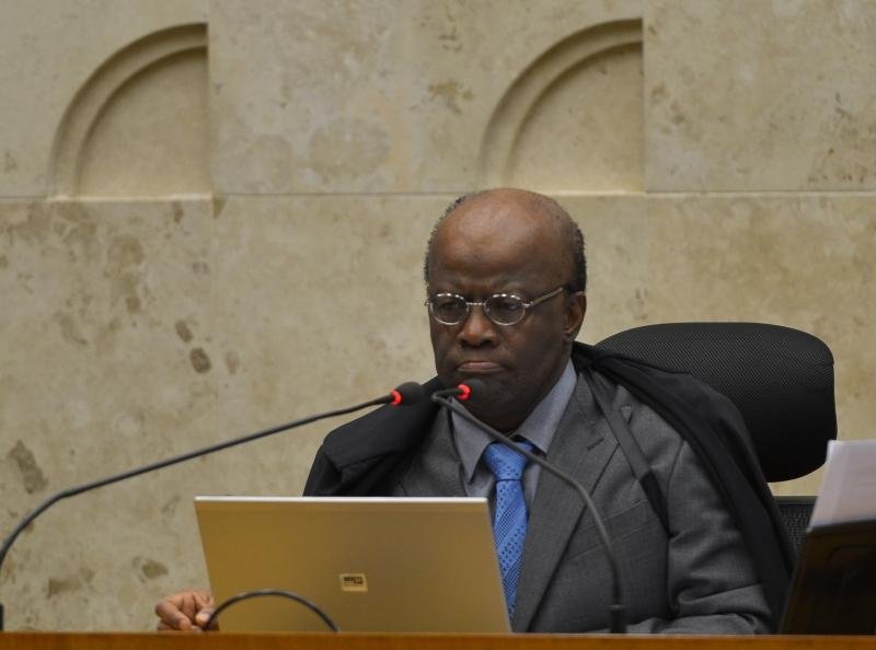 Barbosa dever&aacute; determinar a execu&ccedil;&atilde;o imediata das penas de at&eacute; 22 condenados 