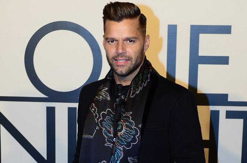 Ricky Martin ser&aacute; int&eacute;rprete da m&uacute;sica oficial da Copa 2014