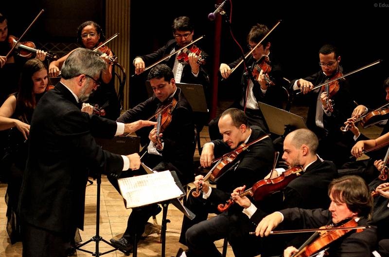 Maestro Ant&ocirc;nio Borges Cunha rege a Orquestra de C&acirc;mara Theatro S&atilde;o Pedro, hoje, &agrave;s 21h