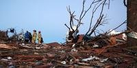 Passagem de tornados nos EUA deixam seis mortos 