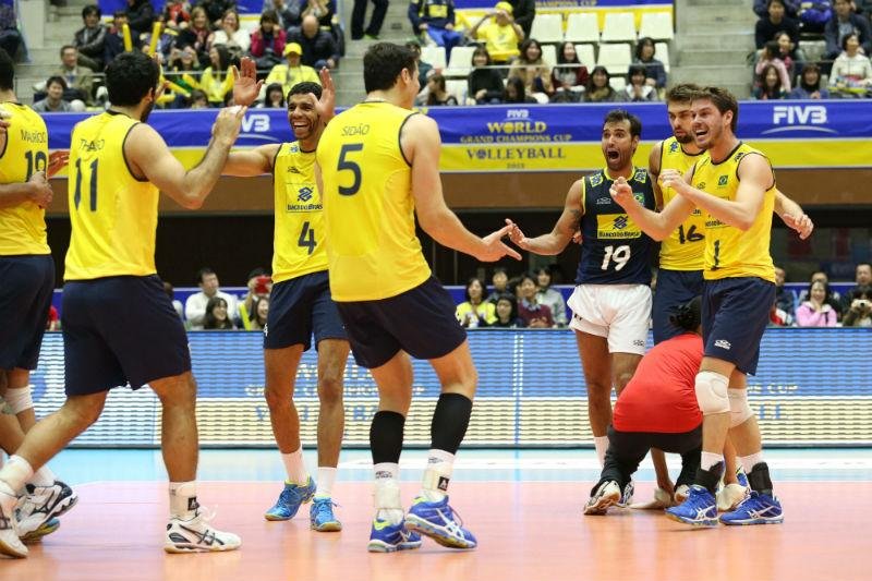 Brasil vence Estados Unidos e lidera Copa dos Campe&otilde;es 